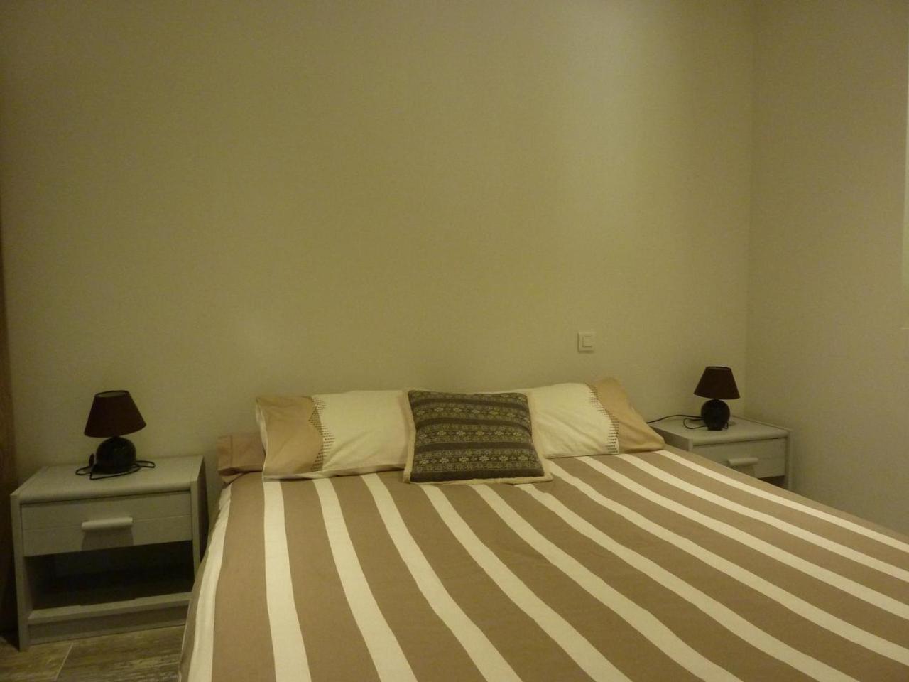 莱斯克洛塞特斯度假屋 圣皮埃尔德日瓦 外观 照片